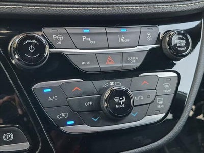 2024 Chrysler Pacifica Hybrid Select S Appearance