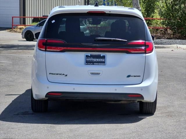 2024 Chrysler Pacifica Hybrid Select S Appearance