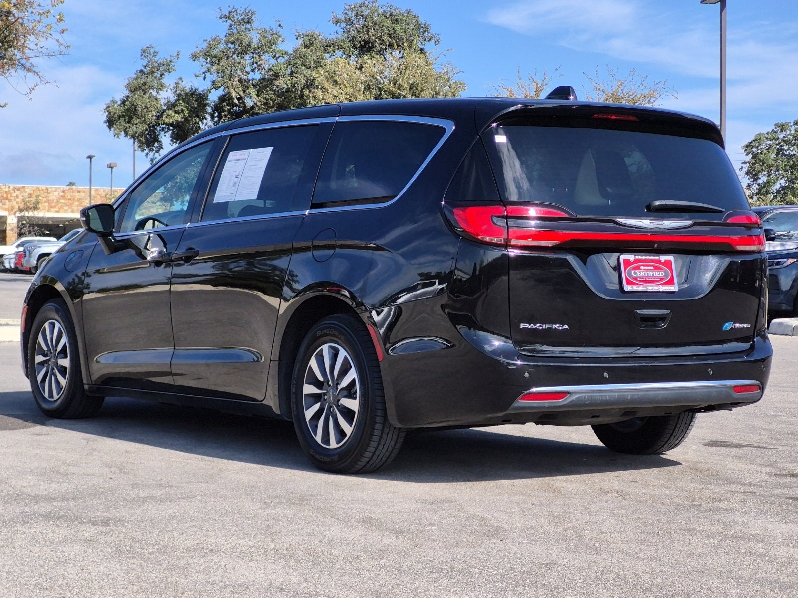 2024 Chrysler Pacifica Hybrid Select