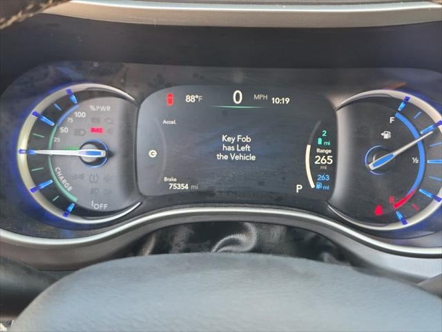 2024 Chrysler Pacifica Hybrid Select