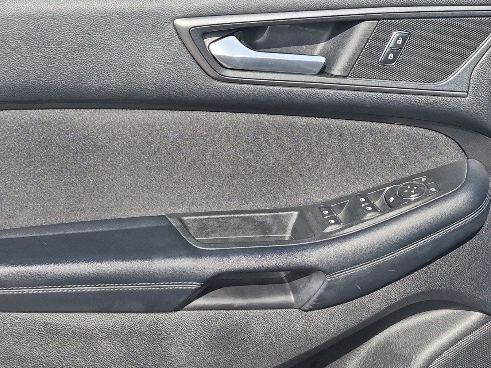 2017 Ford Edge SE