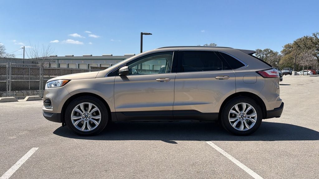 2020 Ford Edge Titanium