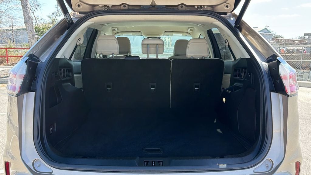 2020 Ford Edge Titanium