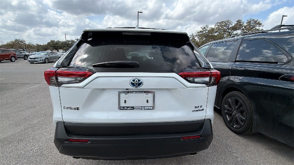 2024 Toyota RAV4 Hybrid XLE Premium