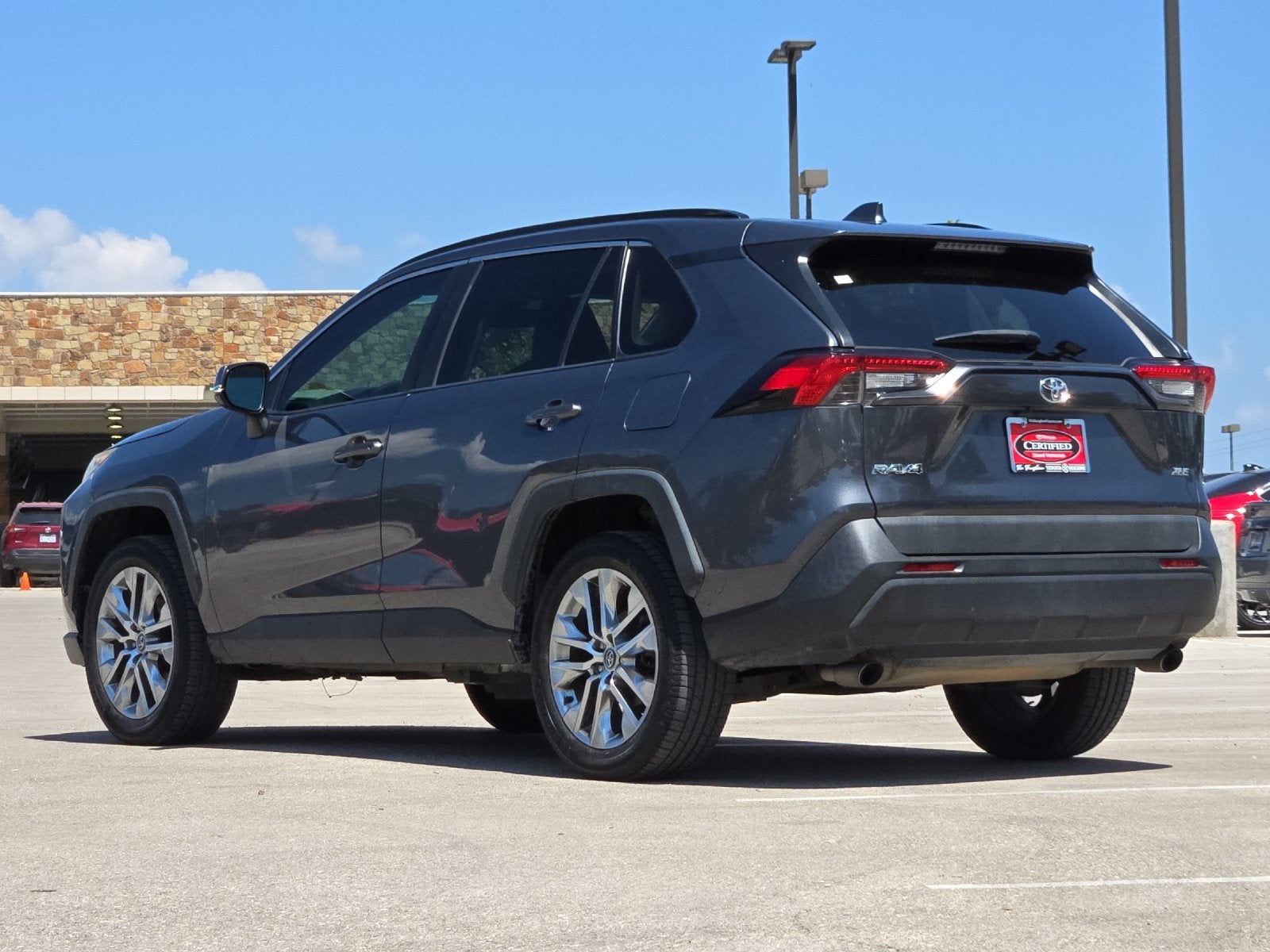 2021 Toyota RAV4 XLE Premium