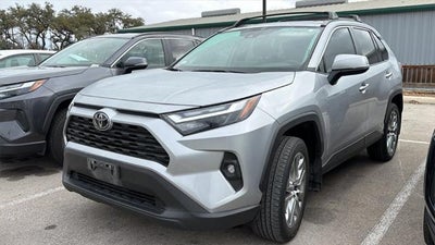 2022 Toyota RAV4 XLE Premium