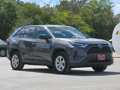 2025 Toyota RAV4 LE