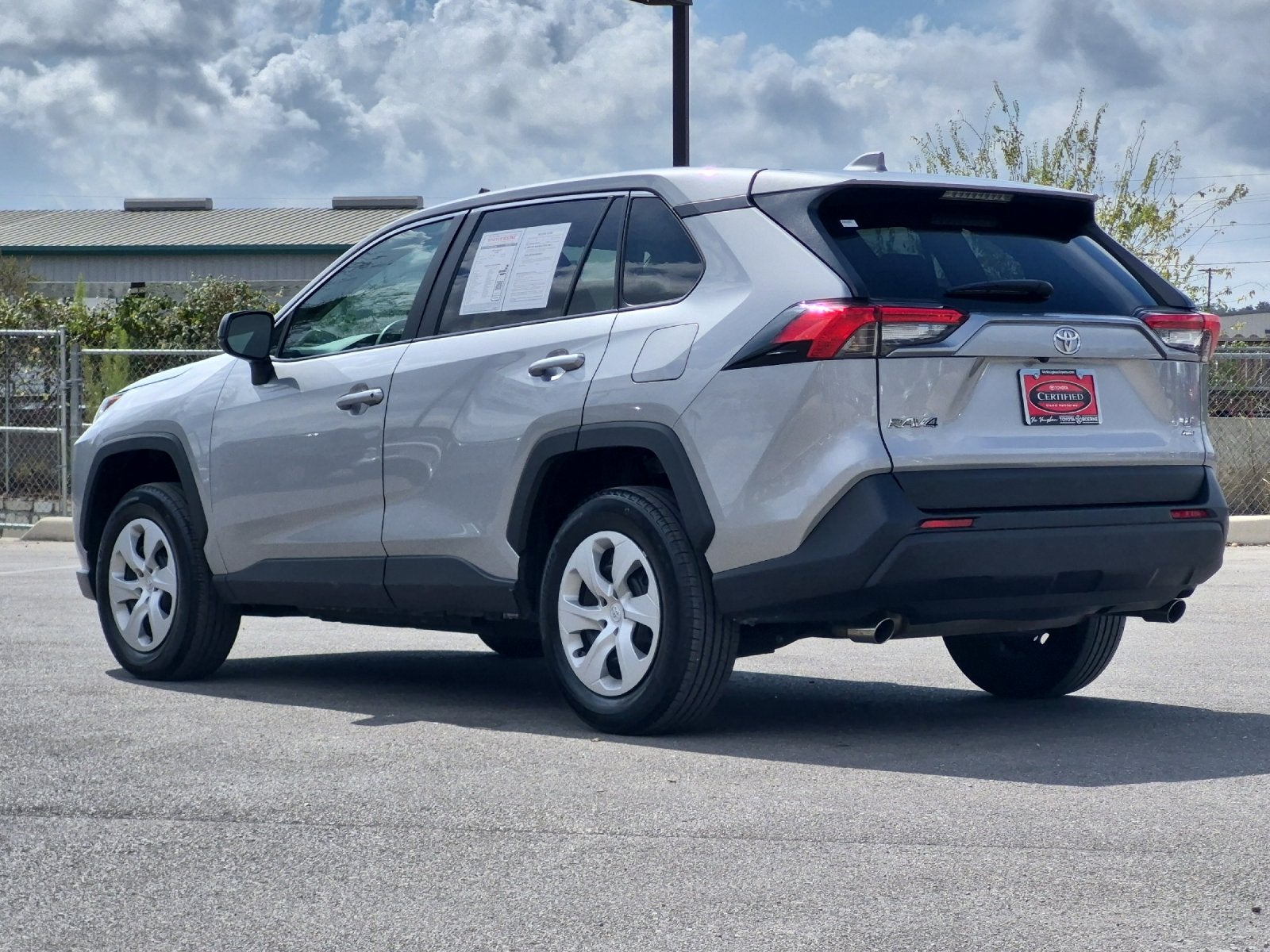2025 Toyota RAV4 LE