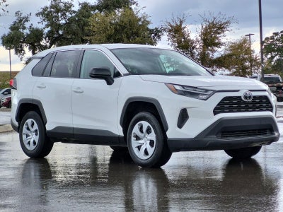 2025 Toyota RAV4 LE