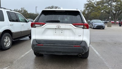 2019 Toyota RAV4 LE