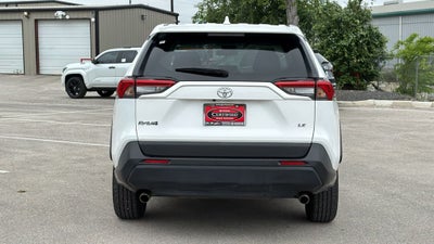 2025 Toyota RAV4 LE