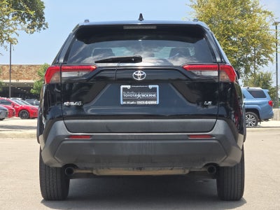 2020 Toyota RAV4 LE