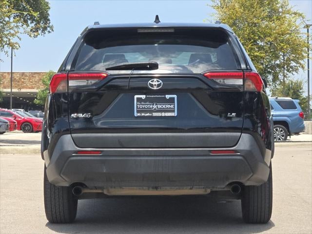 2020 Toyota RAV4 LE