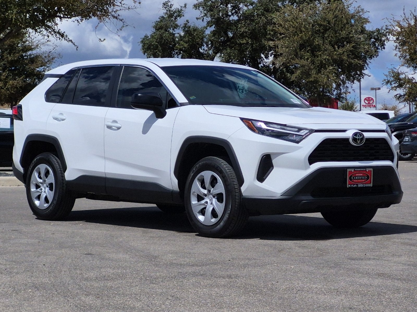 2025 Toyota RAV4 LE