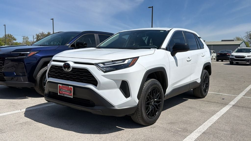 2025 Toyota RAV4 LE