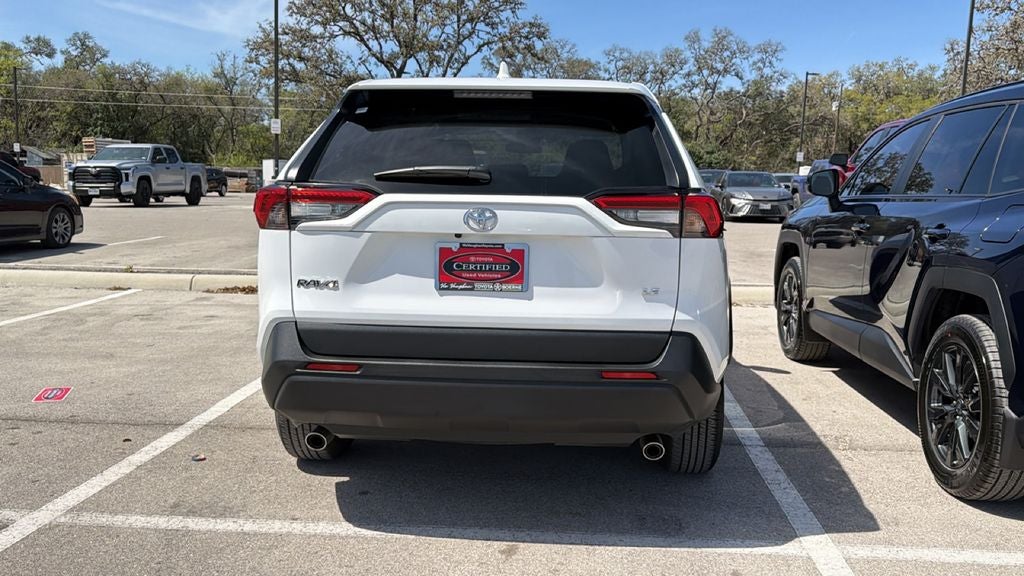 2025 Toyota RAV4 LE