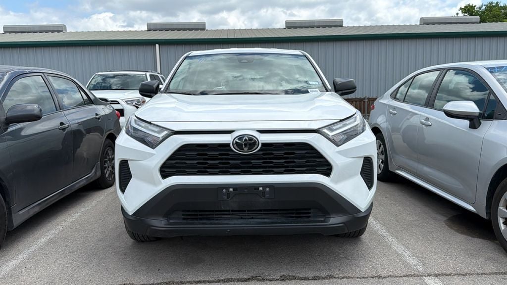 2024 Toyota RAV4 LE