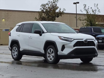 2024 Toyota RAV4 LE