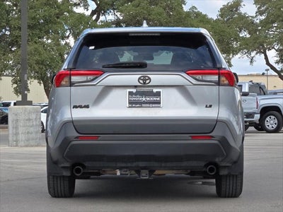 2022 Toyota RAV4 LE