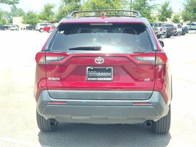 2020 Toyota RAV4 LE