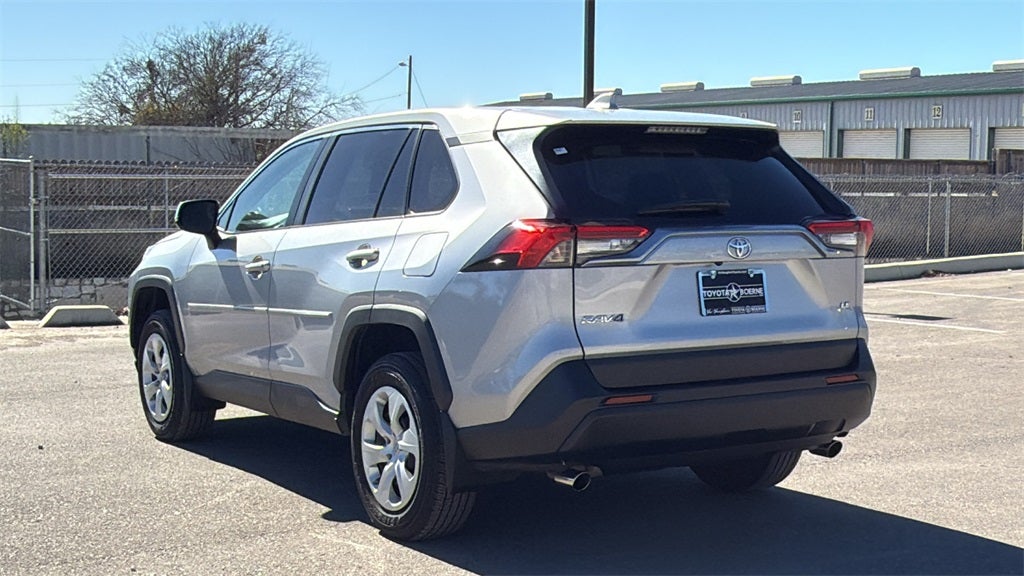 2024 Toyota RAV4 LE
