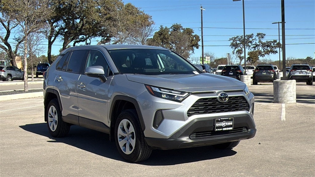 2024 Toyota RAV4 LE