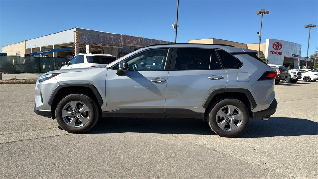 2025 Toyota RAV4 Hybrid LE