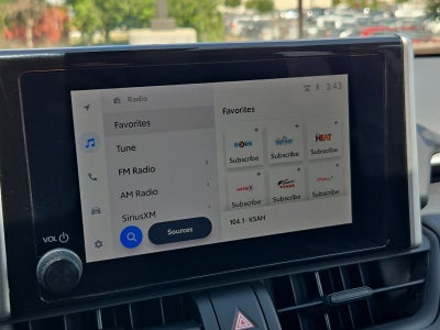 2025 Toyota RAV4 XLE