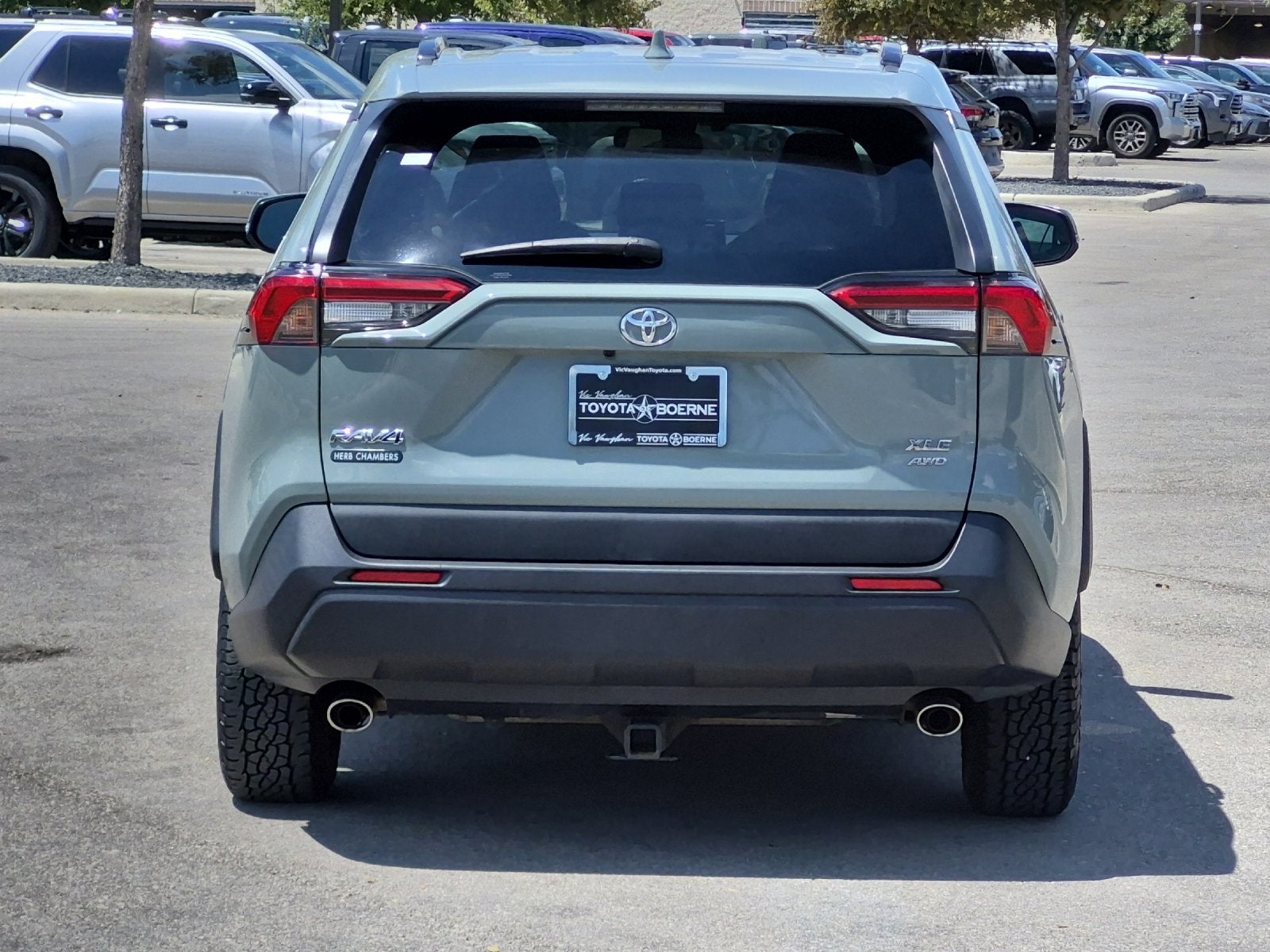 2020 Toyota RAV4 XLE