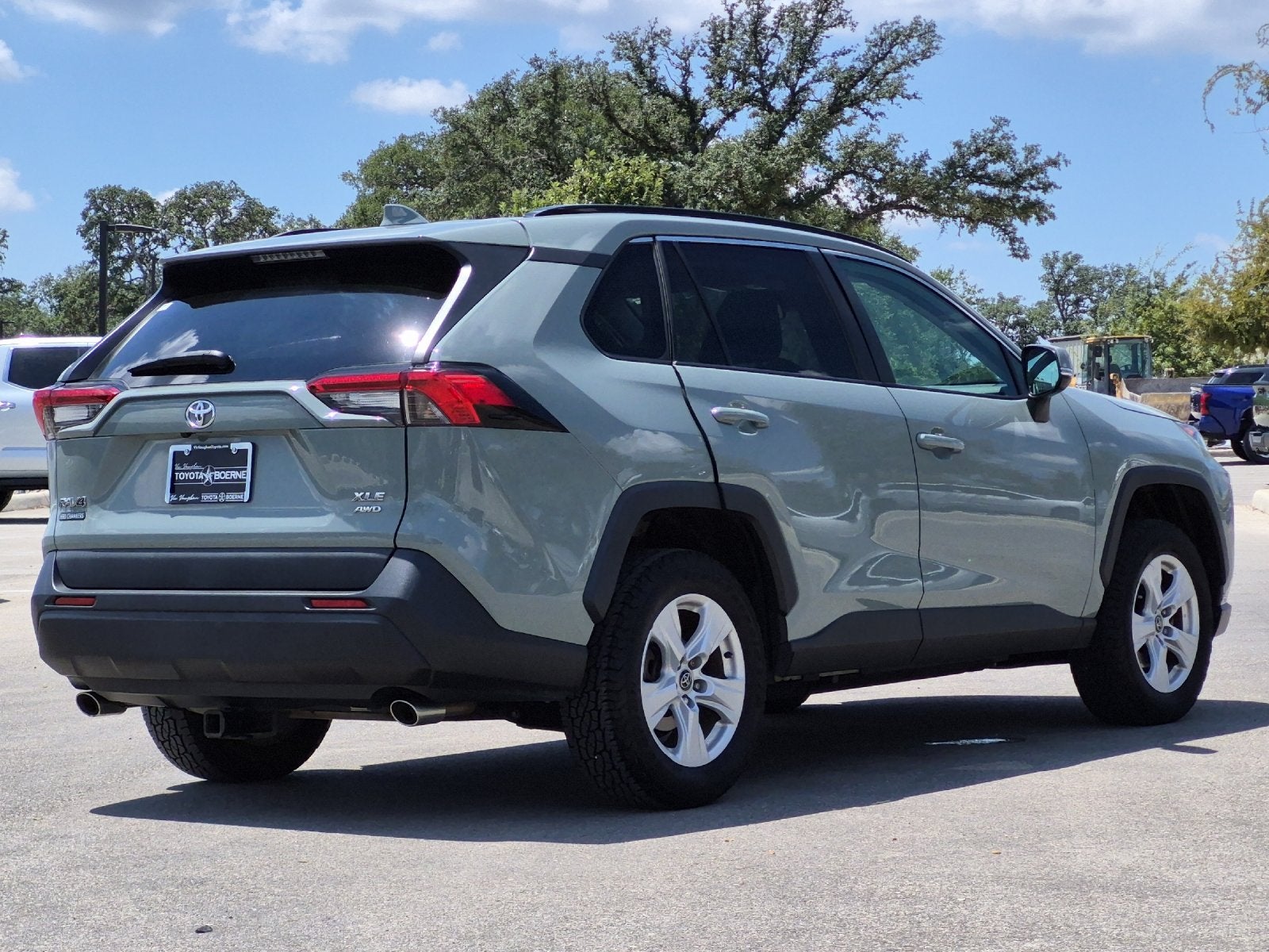 2020 Toyota RAV4 XLE