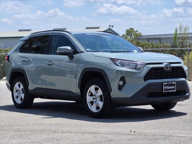 2020 Toyota RAV4 XLE