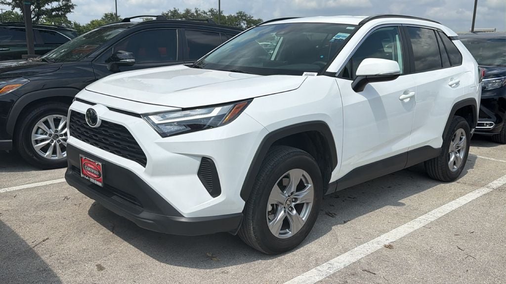 2025 Toyota RAV4 XLE