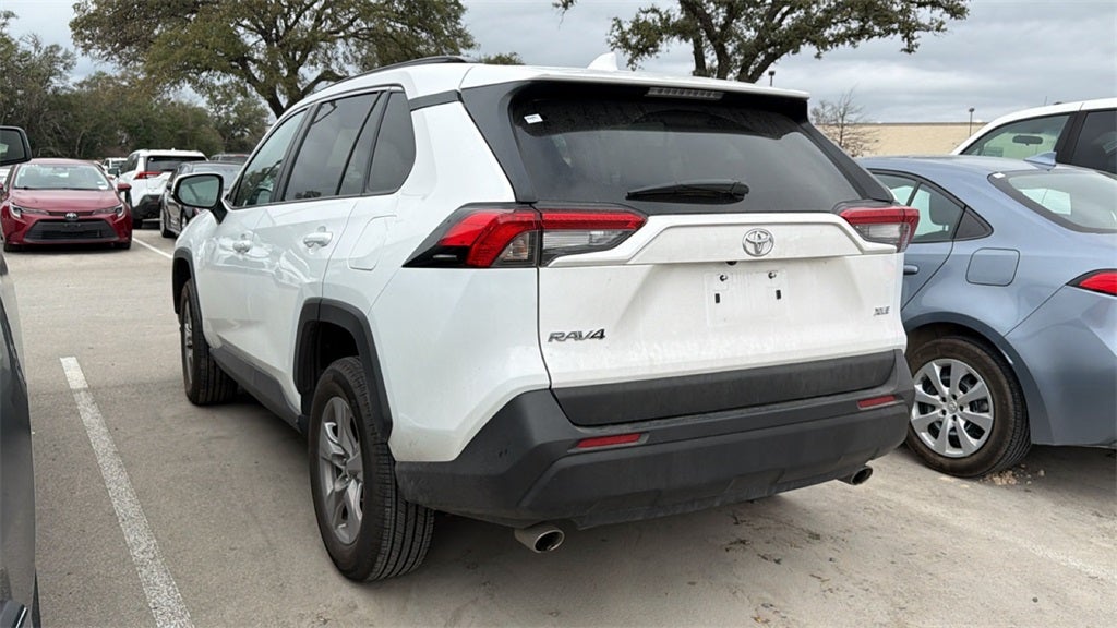 2025 Toyota RAV4 XLE