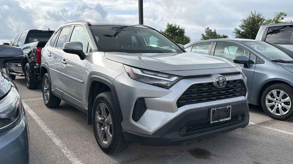 2024 Toyota RAV4 XLE