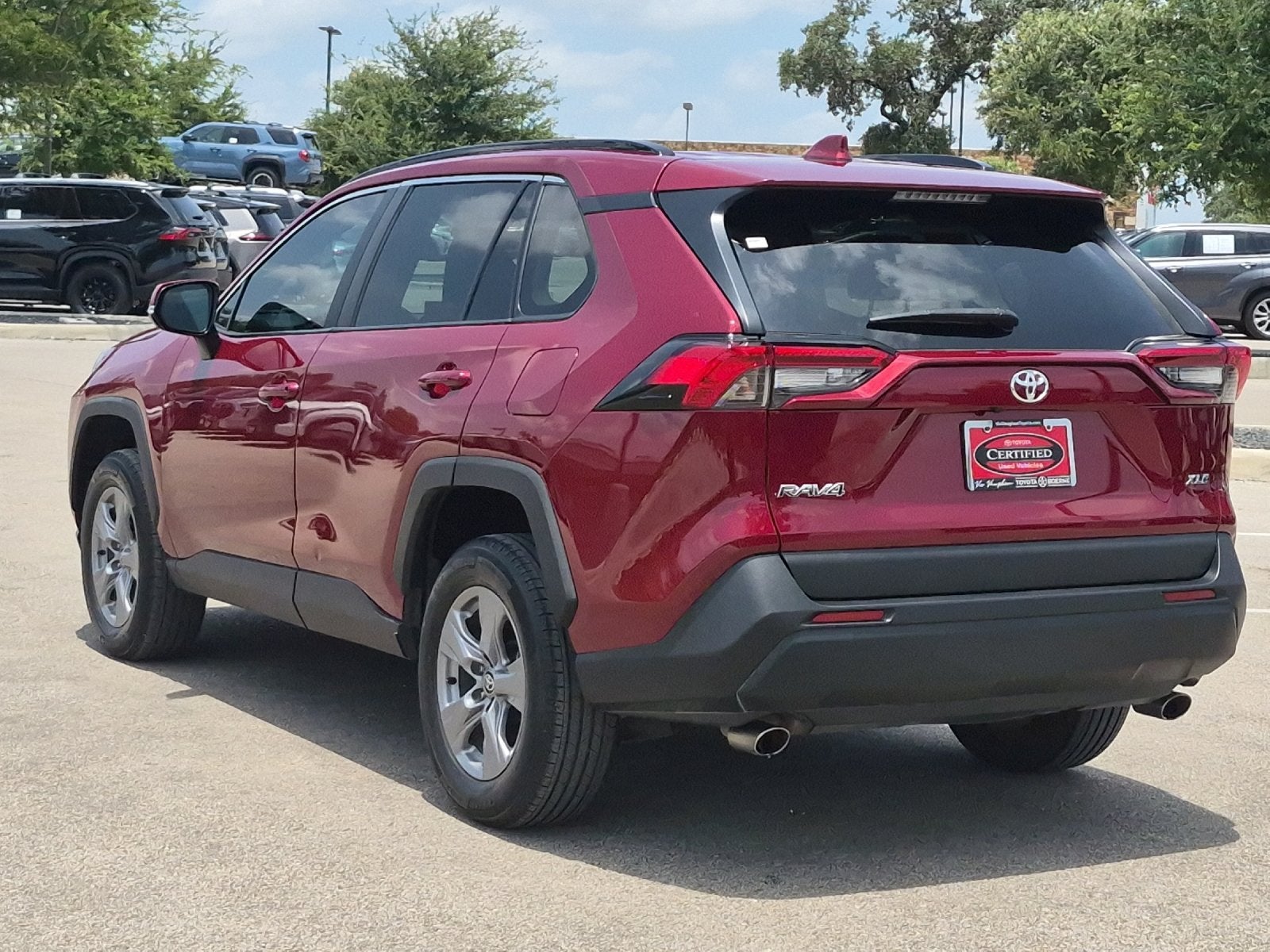 2022 Toyota RAV4 XLE