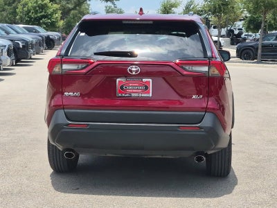 2022 Toyota RAV4 XLE