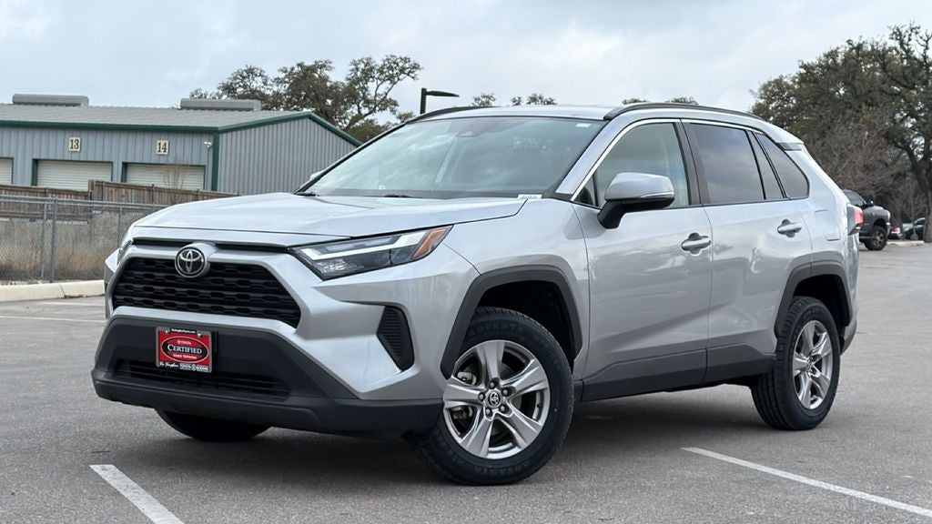 2025 Toyota RAV4 XLE