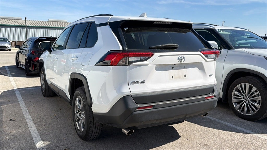 2025 Toyota RAV4 XLE