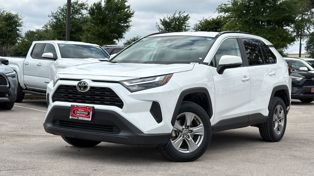 2025 Toyota RAV4 XLE
