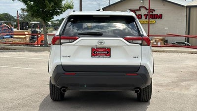 2025 Toyota RAV4 XLE