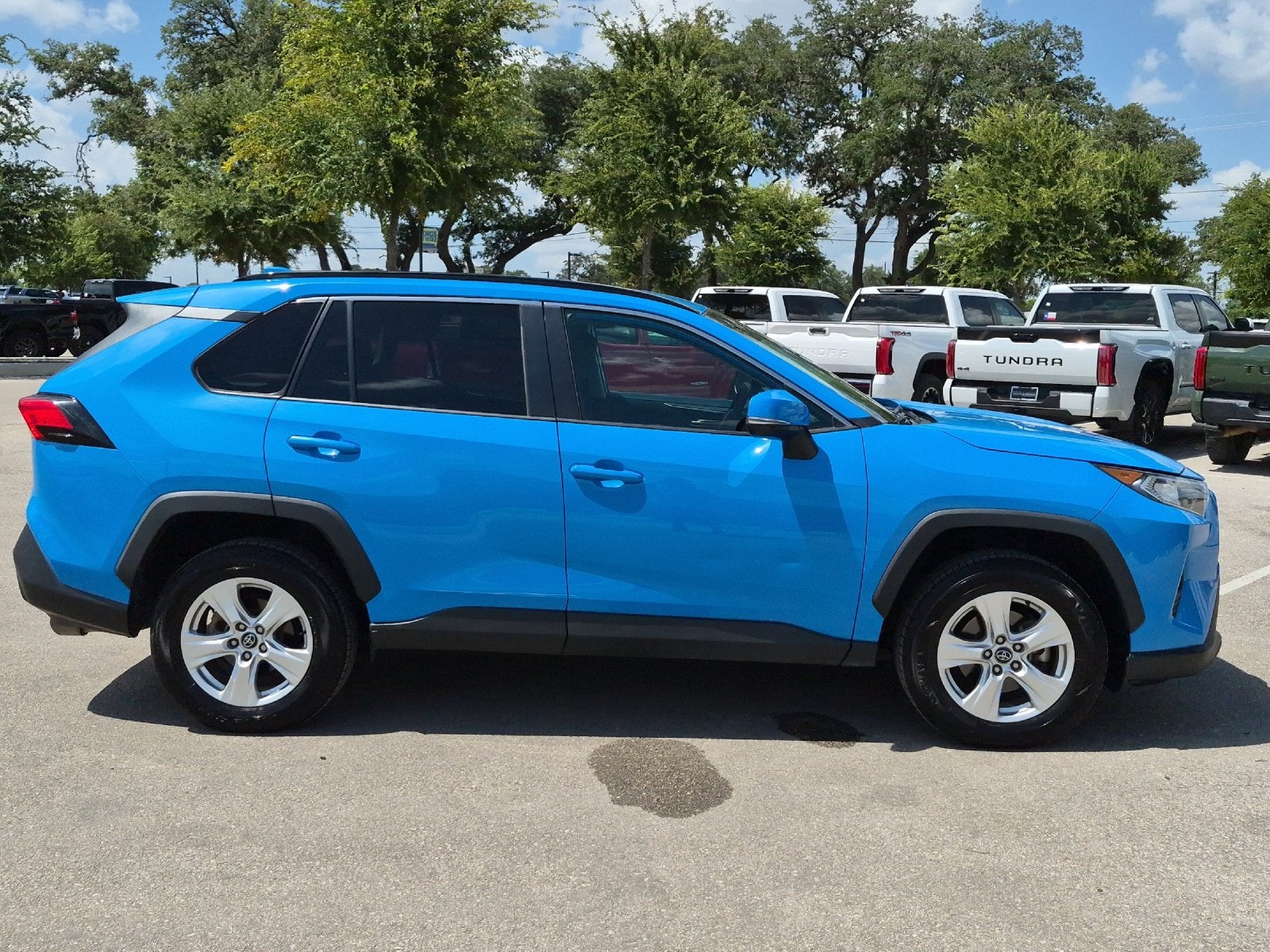 2021 Toyota RAV4 XLE