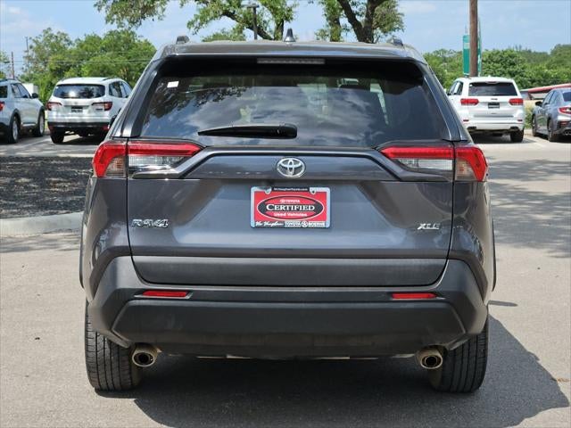2021 Toyota RAV4 XLE