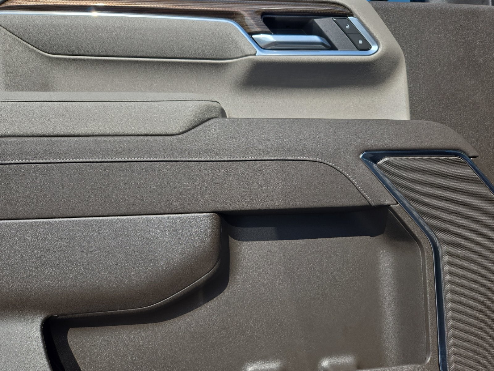 2026 Chevrolet Silverado LT