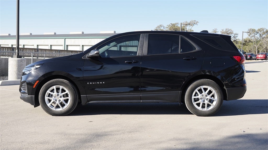 2023 Chevrolet Equinox LS