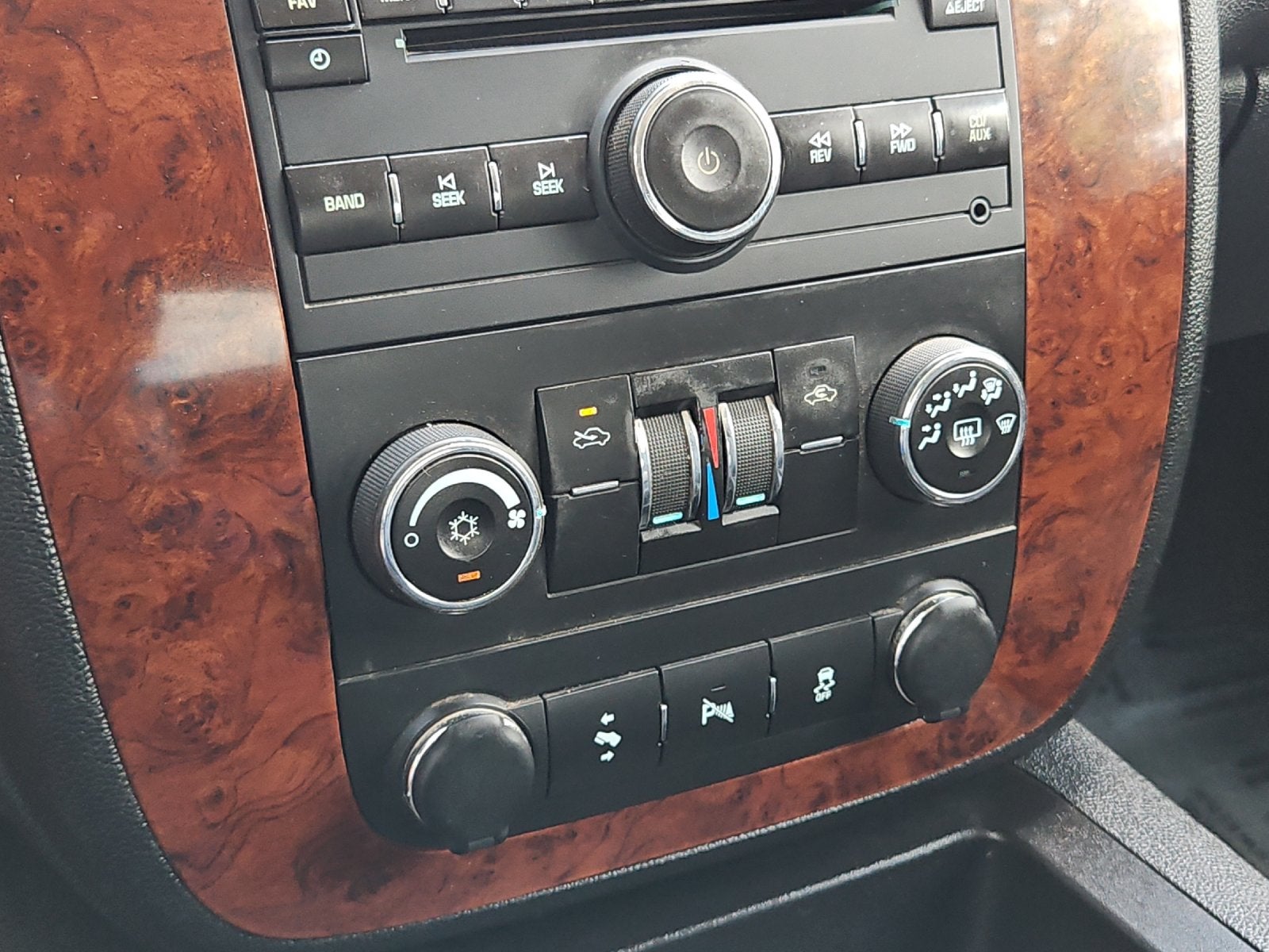 2013 Chevrolet Avalanche LS