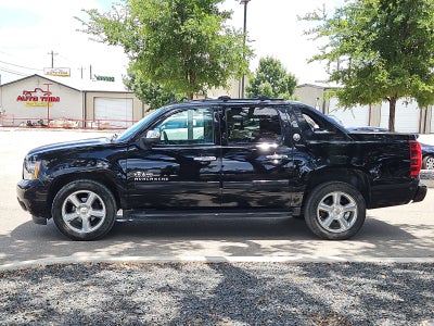2013 Chevrolet Avalanche LS