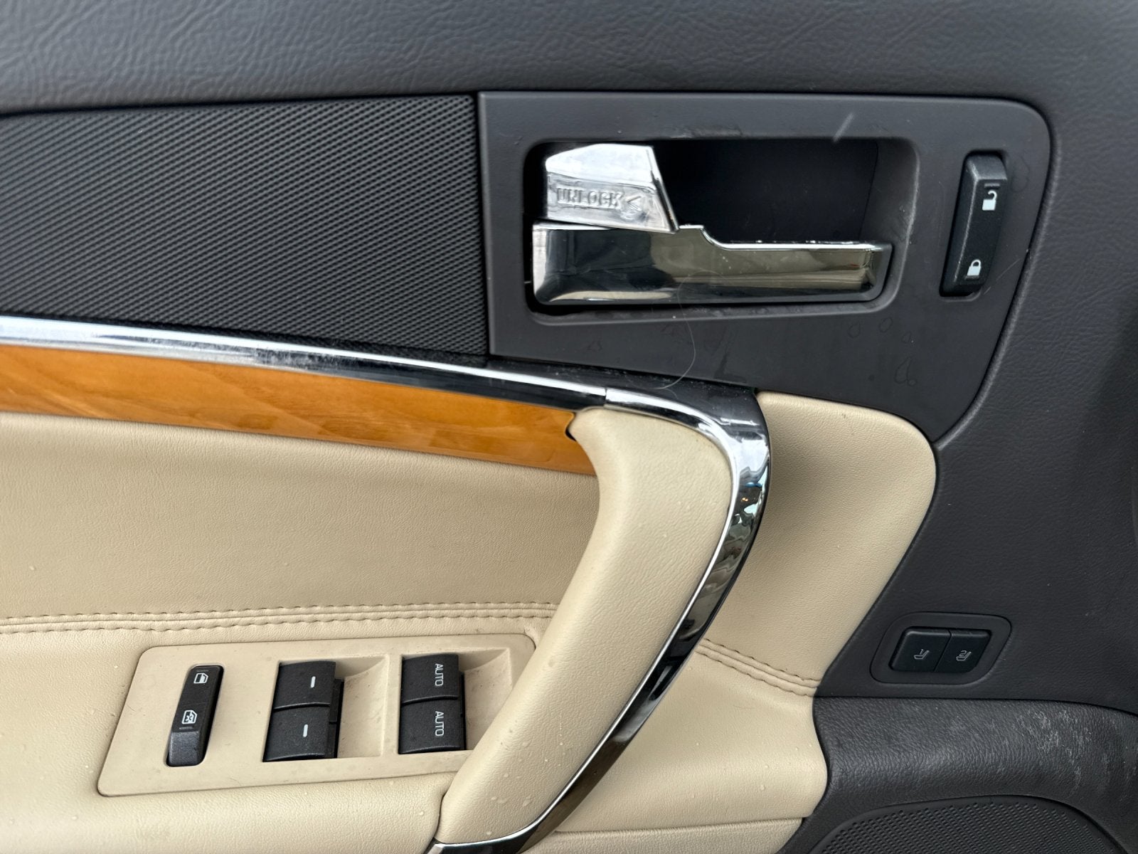 2012 Lincoln MKZ Base