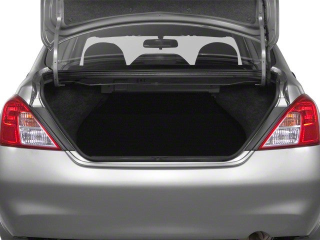 2013 Nissan Versa 1.6 SV