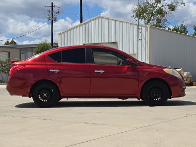 2013 Nissan Versa 1.6 SV