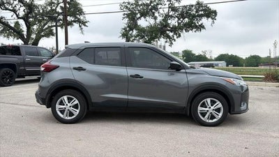 2025 Nissan Kicks Play S